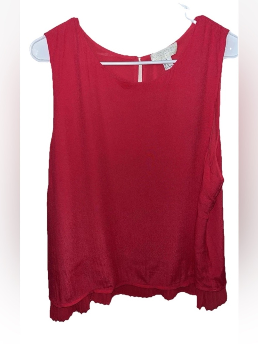 Forever 21 Plus Women's Sleeveless Red Top Size 1X Pleated Bottom Hem NWT